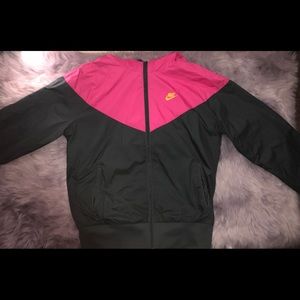 Pink nike windbreaker